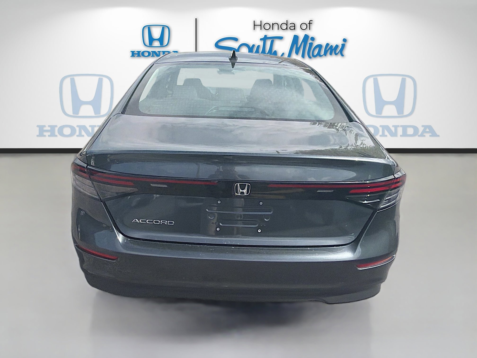 New 2026 Meteorite Gray Metallic Honda SE image 6