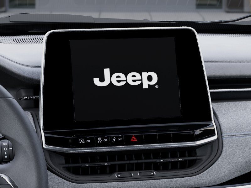 New 2025 Diamond Black Crystal Pearl-Coat Exterior Paint Jeep Latitude image 30