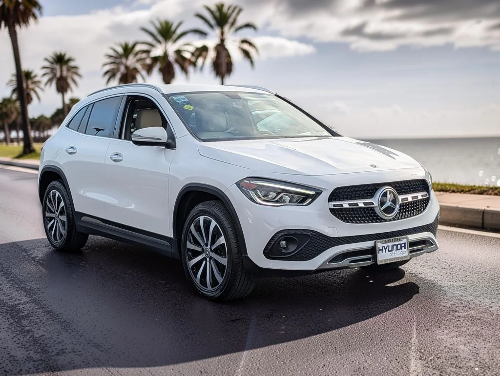 Used 2023 White Mercedes-Benz GLA 250 image 4