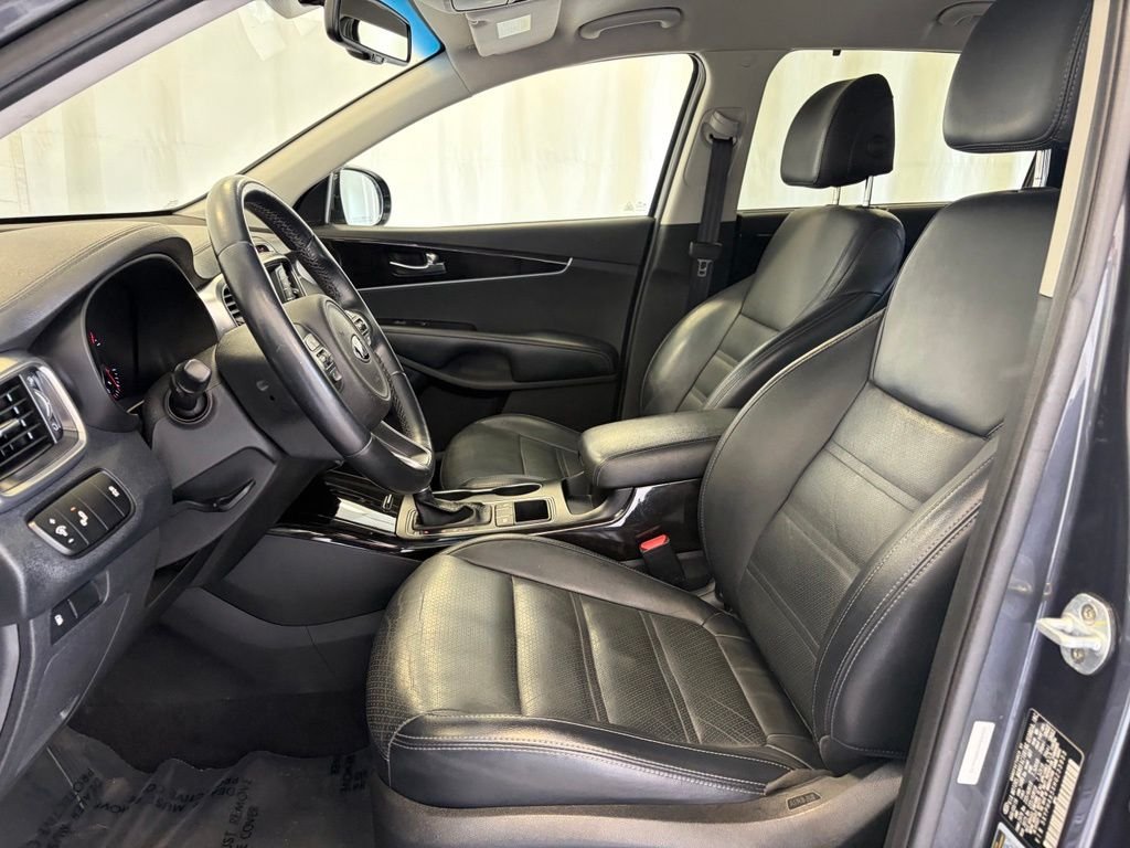 Used 2017 Platinum Graphite Kia EX image 12