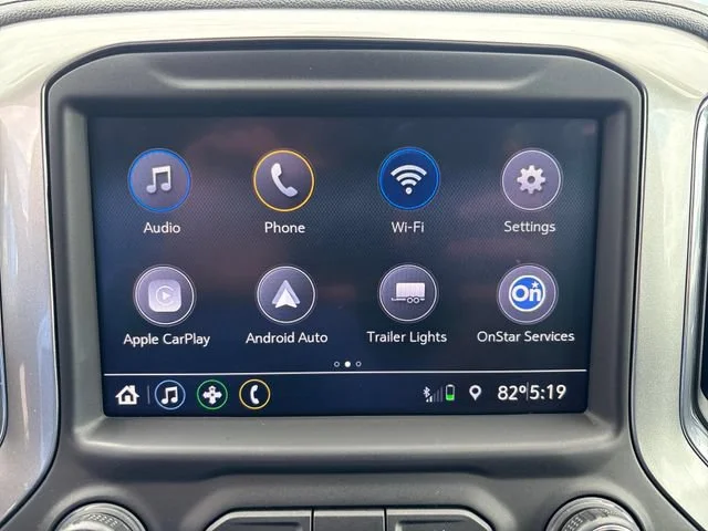 Used 2020 BLACK Chevrolet RST image 23