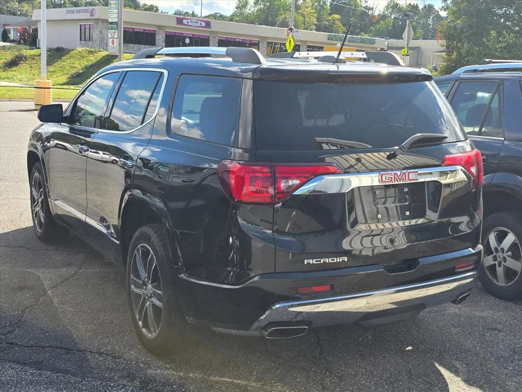 Used 2019 Black GMC Denali image 13