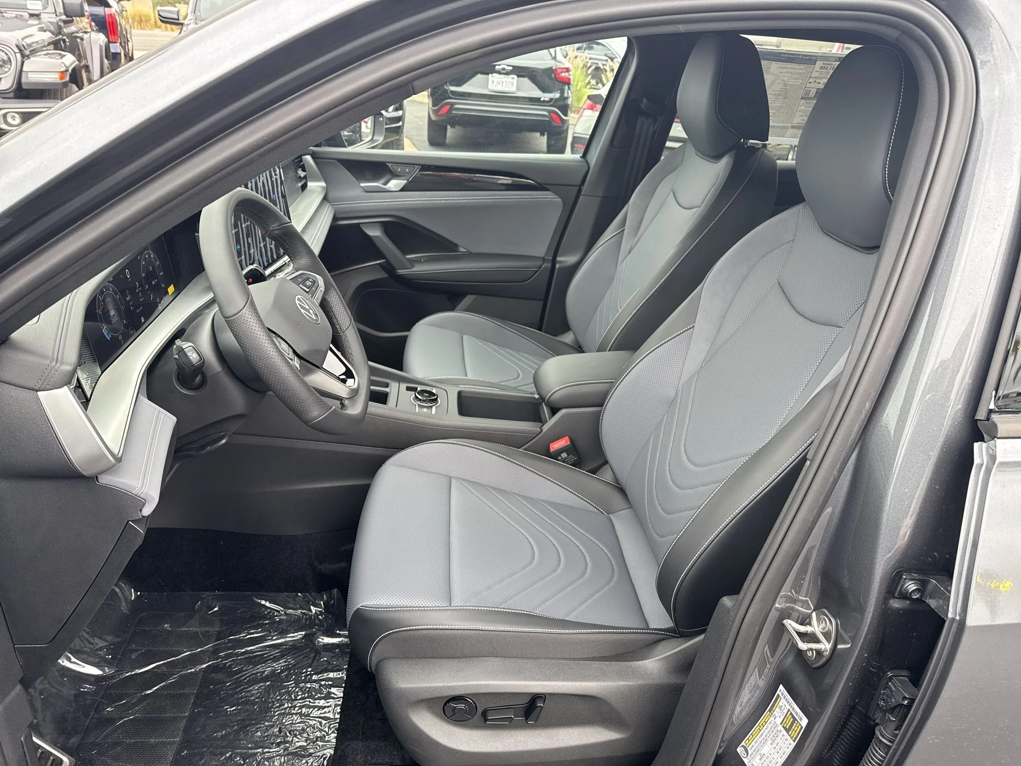 New 2026 Platinum Gray Metallic Volkswagen SE R-Line Black image 14