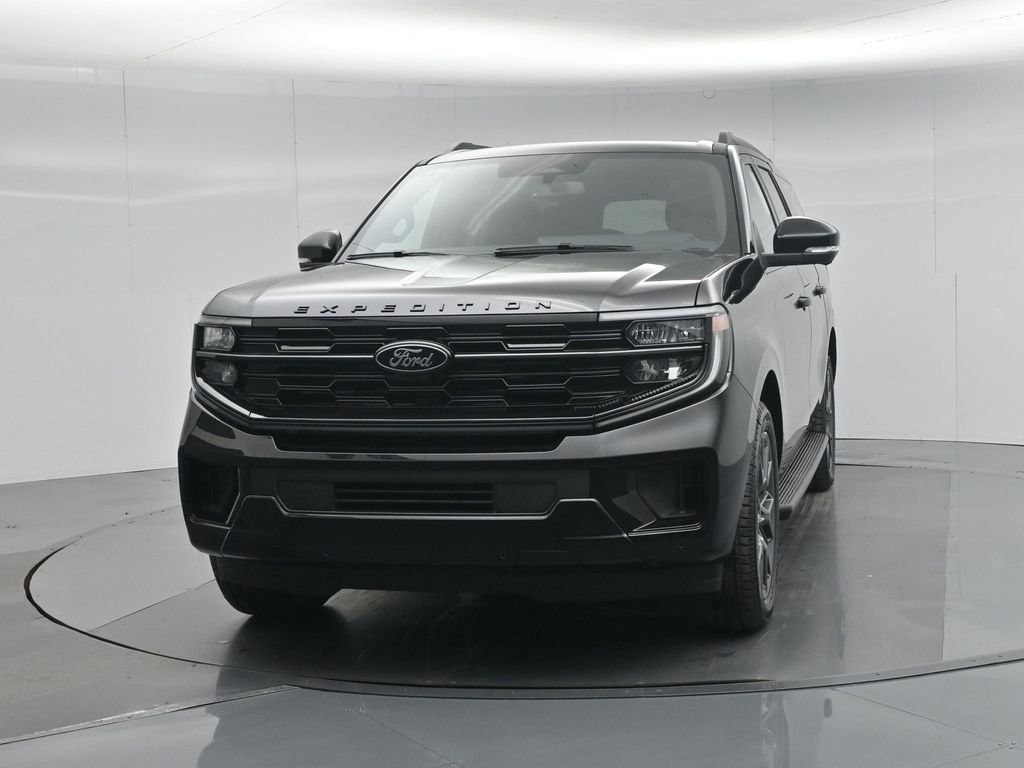 New 2026 Agate Black Metallic Ford Platinum image 57