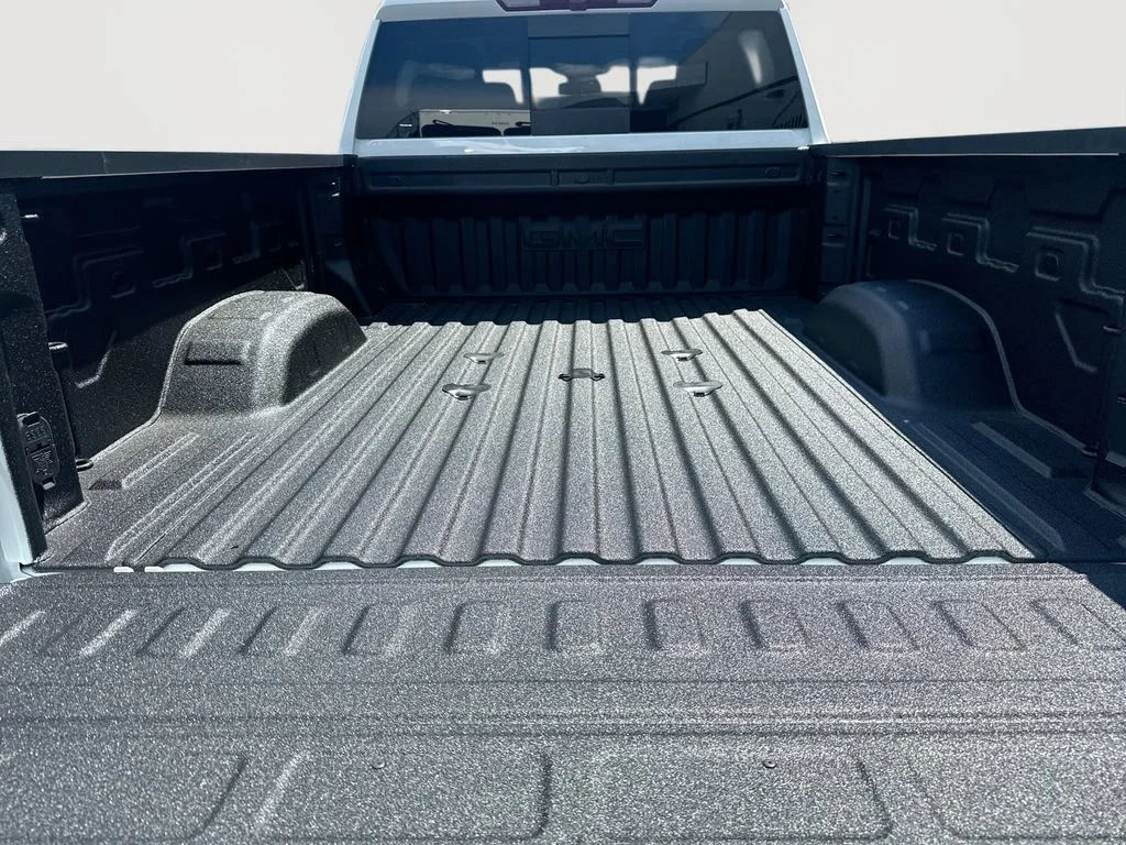 New 2026 Summit White GMC SLE image 25