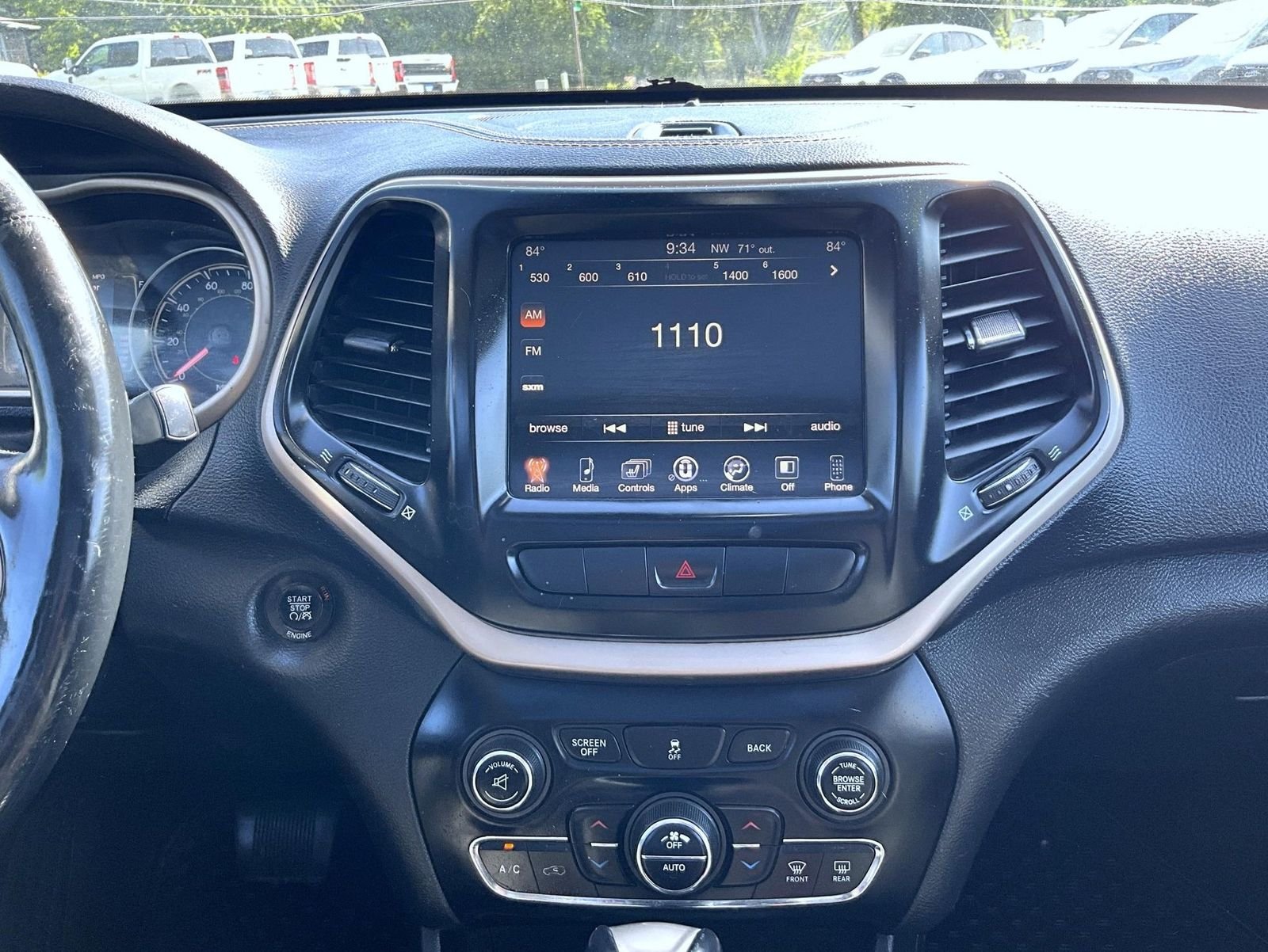 Used 2014 Black Jeep Latitude image 14