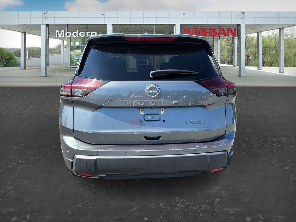 Used 2024 Gun Metallic Nissan SV image 4