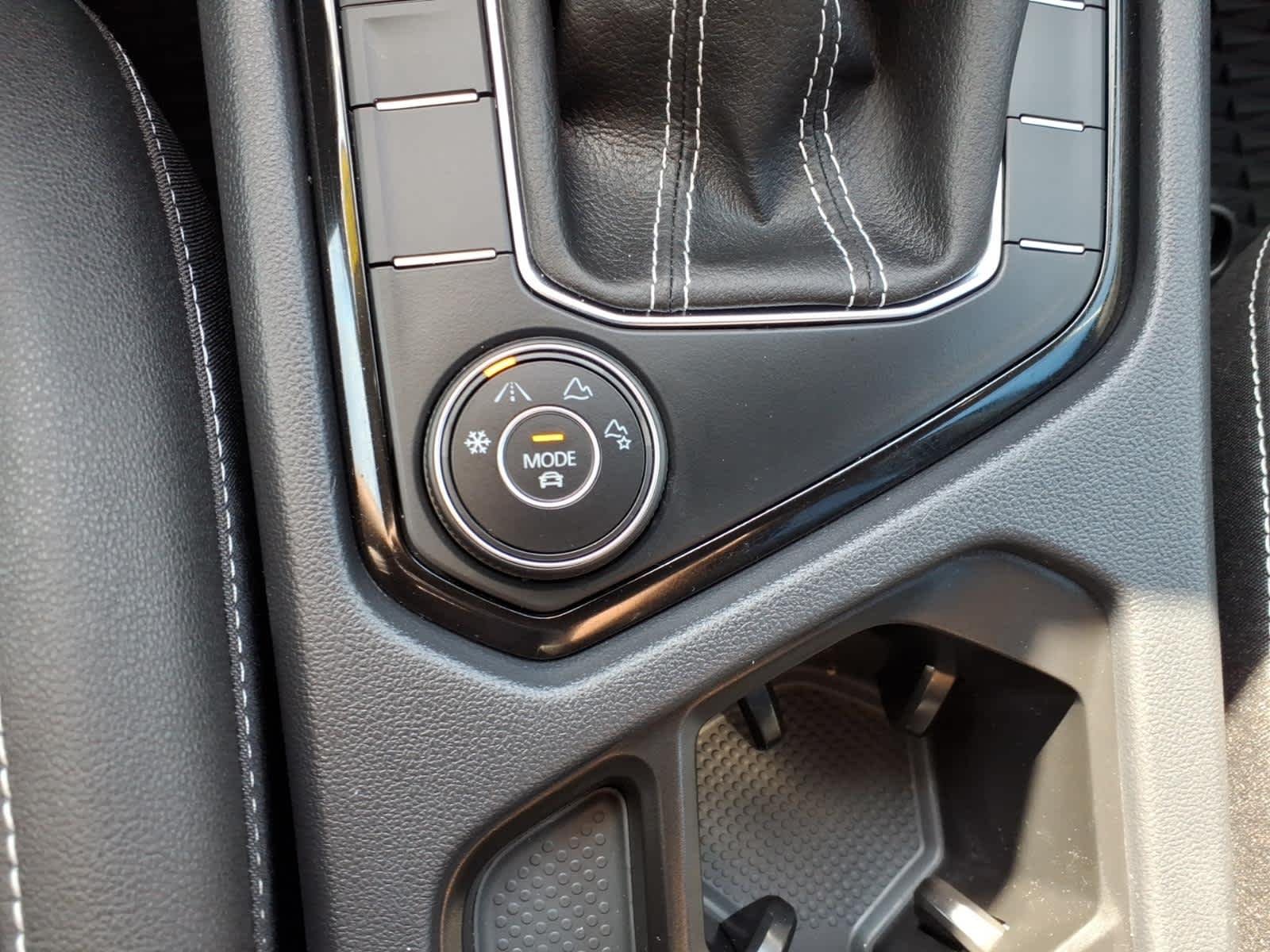 Certified Used 2024 Pure Gray Volkswagen SE image 22