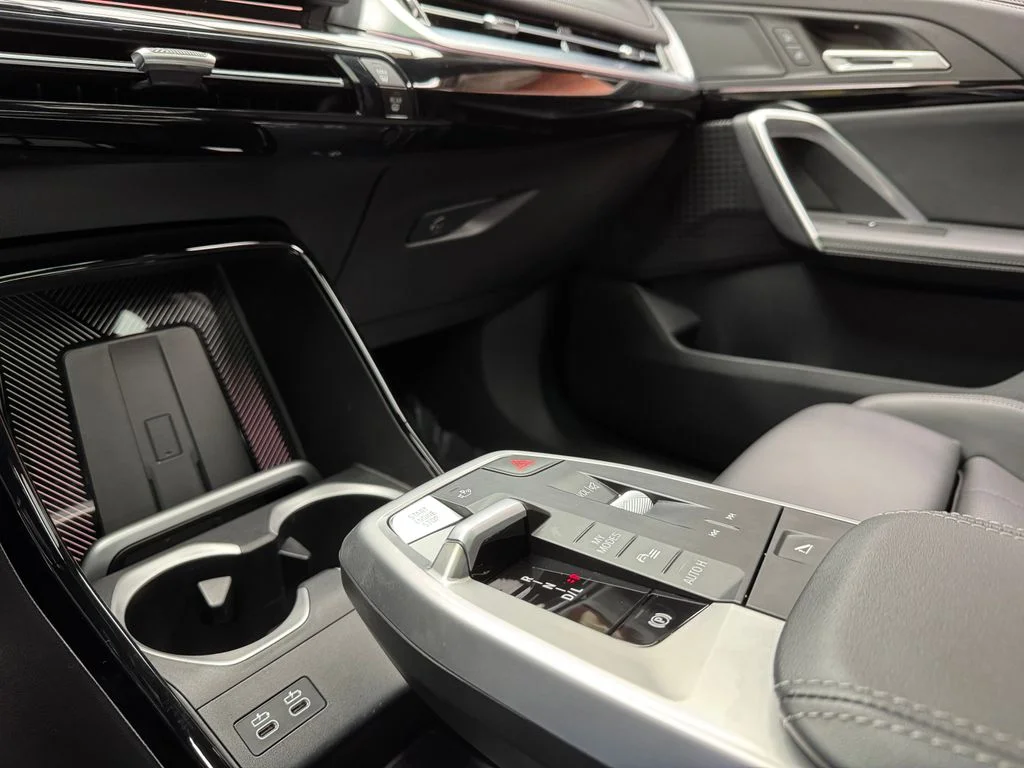 Used 2025 Black BMW xDrive28i image 20