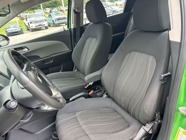 Used 2016 Green Chevrolet LT image 15