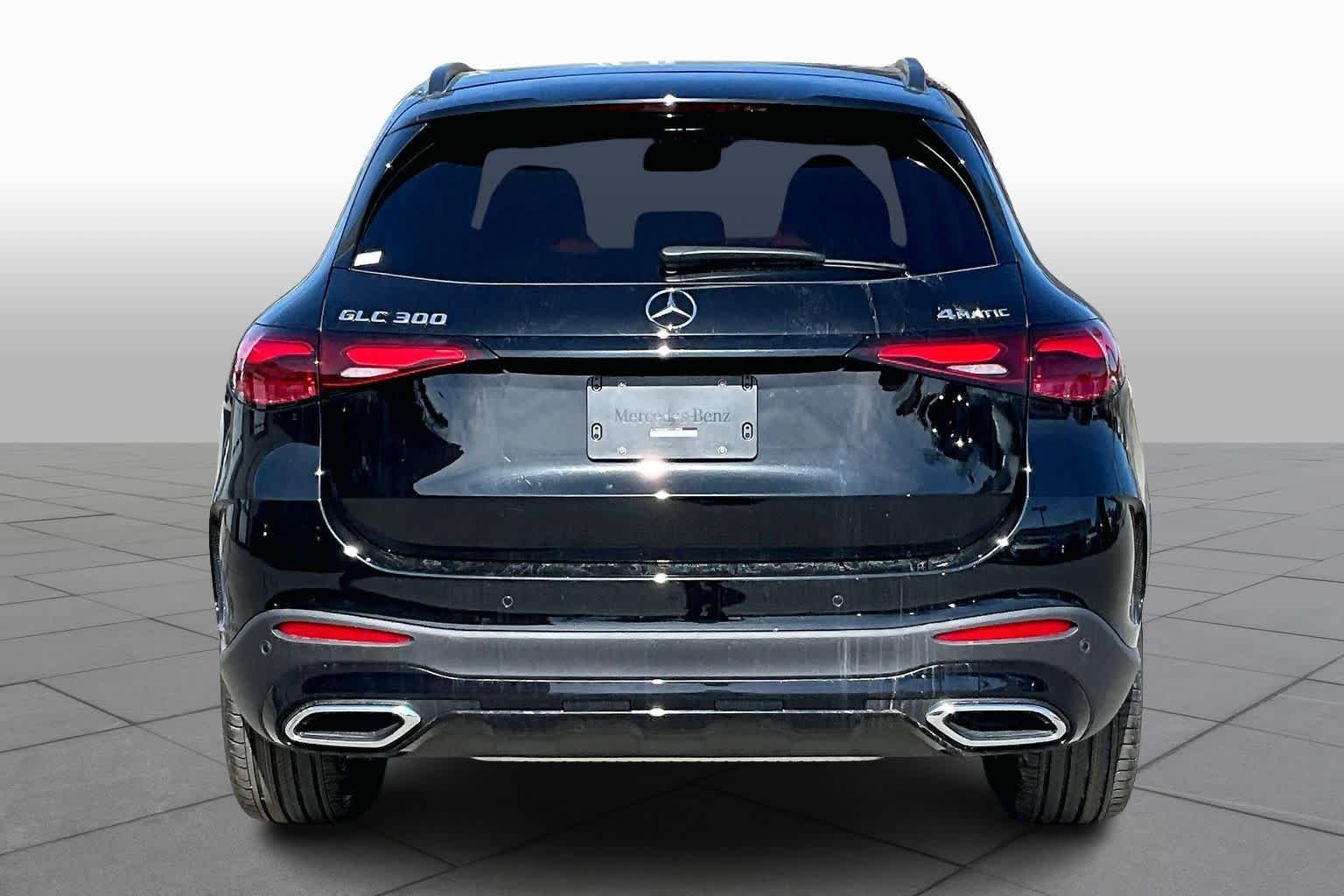 New 2026 Black Mercedes-Benz GLC 300 image 5