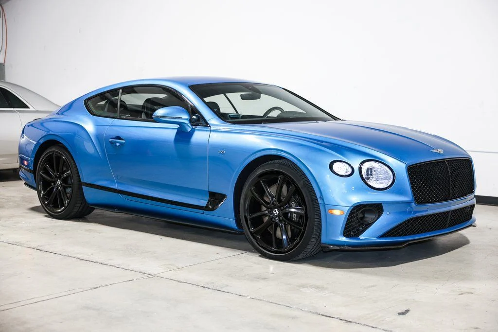 Used 2020 Blue Bentley V8 image 4