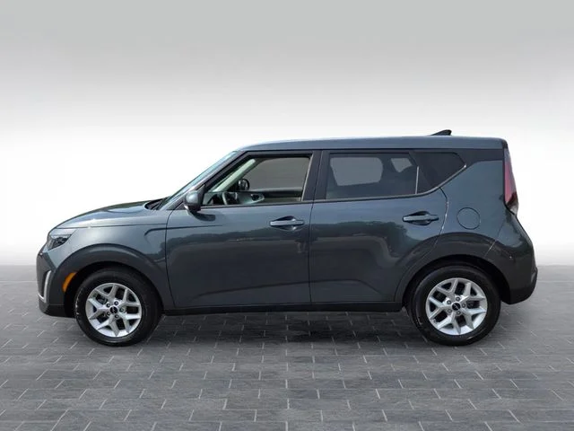 Used 2025 Gray Kia LX image 4