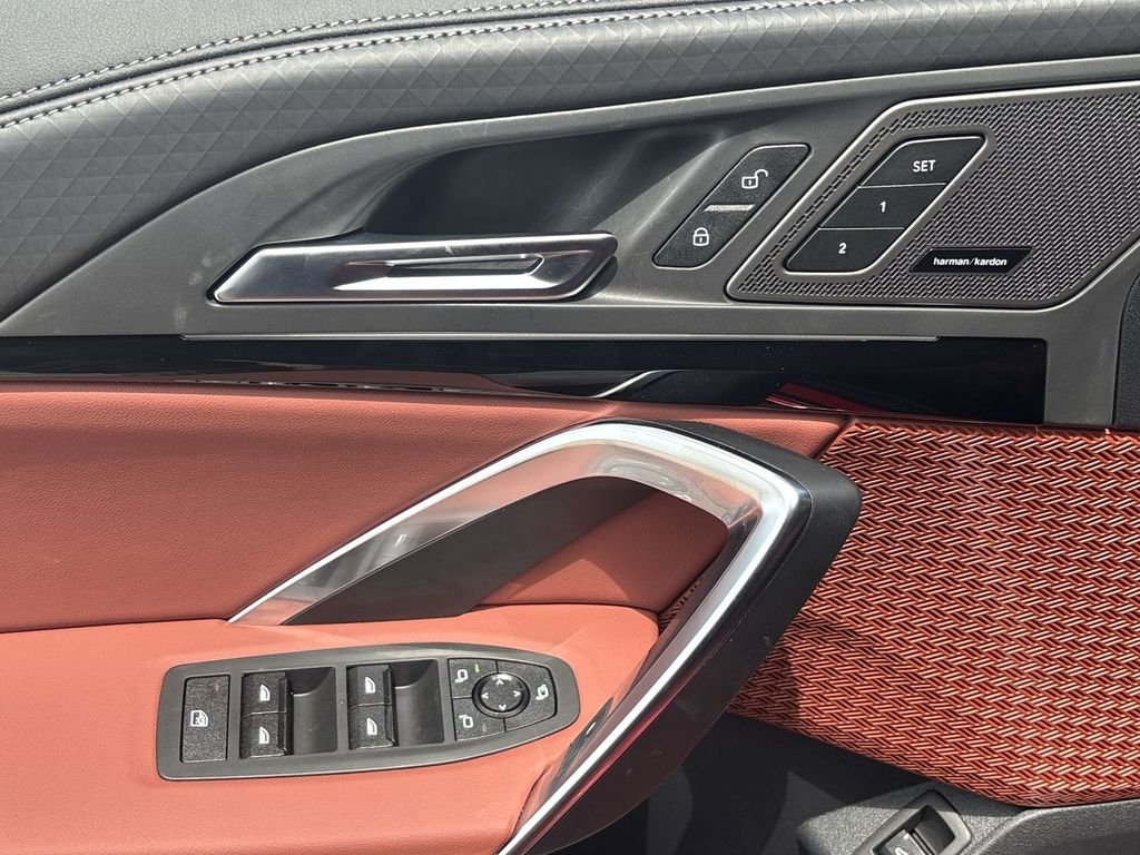 New 2026 Vegas Red Metallic BMW xDrive28i image 15
