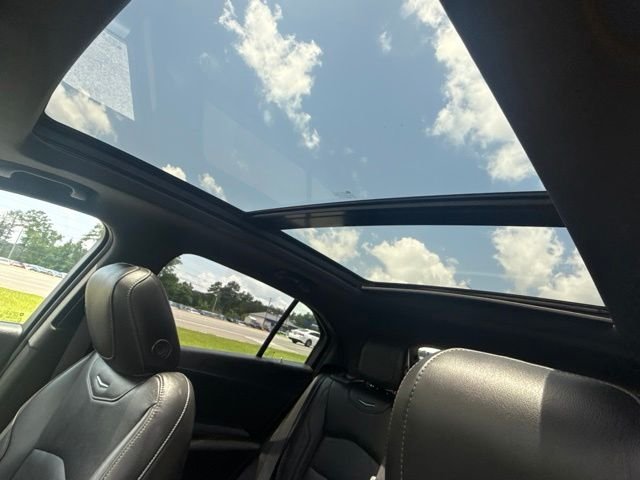 Used 2019 White Cadillac Premium Luxury image 15