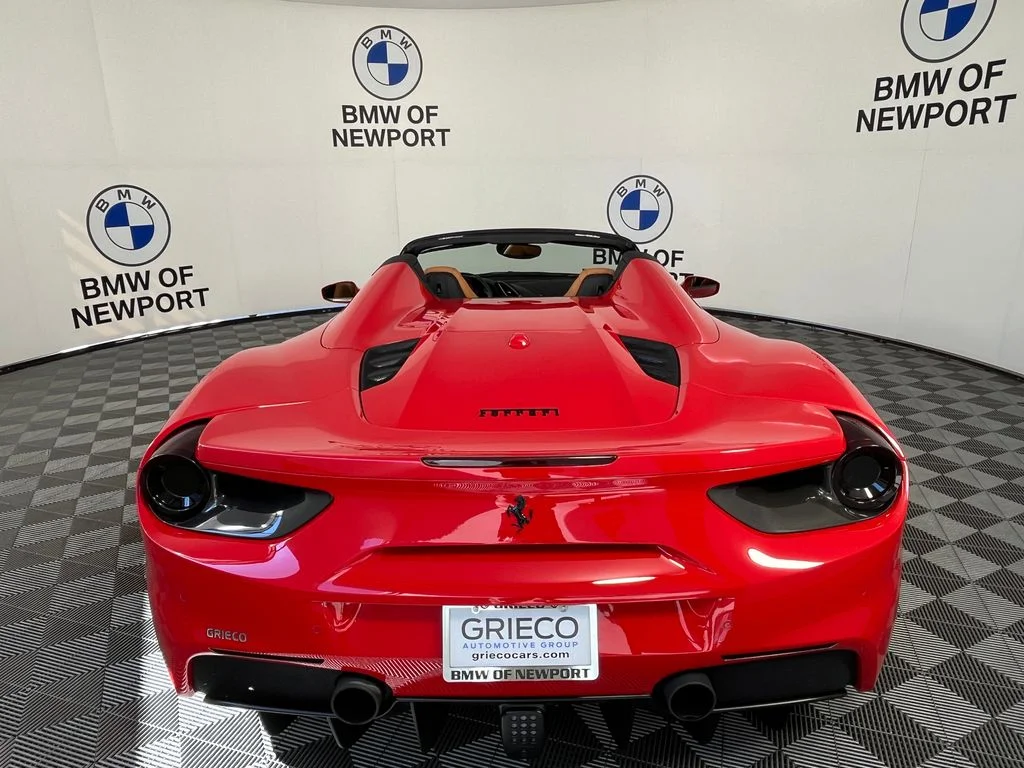 Used 2019 Red Ferrari Base image 40