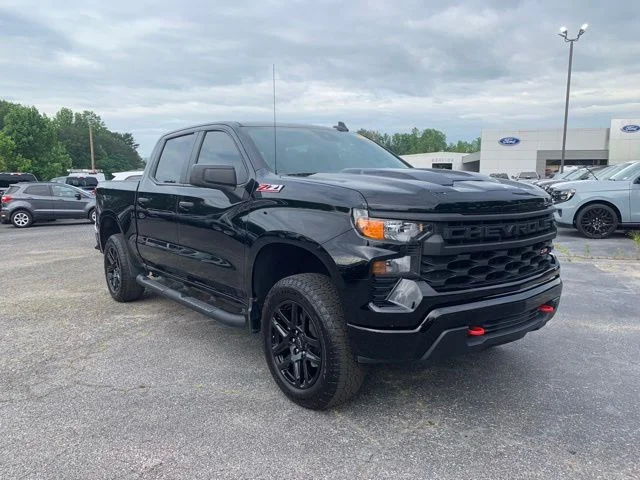 Used 2025 Black Chevrolet Custom Trail Boss image 2