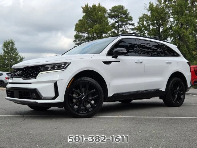 Used 2023 White Kia SX image 25