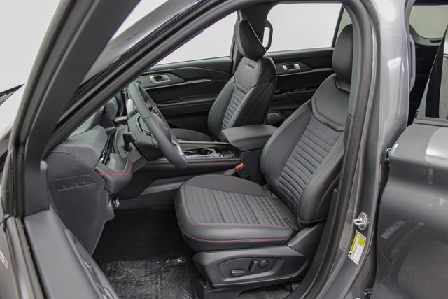 New 2026 Carbonized Gray Metallic Ford ST-Line image 18