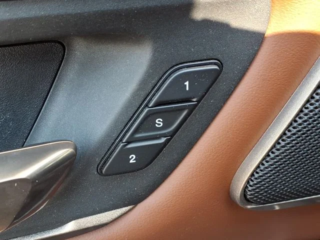 Used 2019 Black Ram Laramie Longhorn image 34