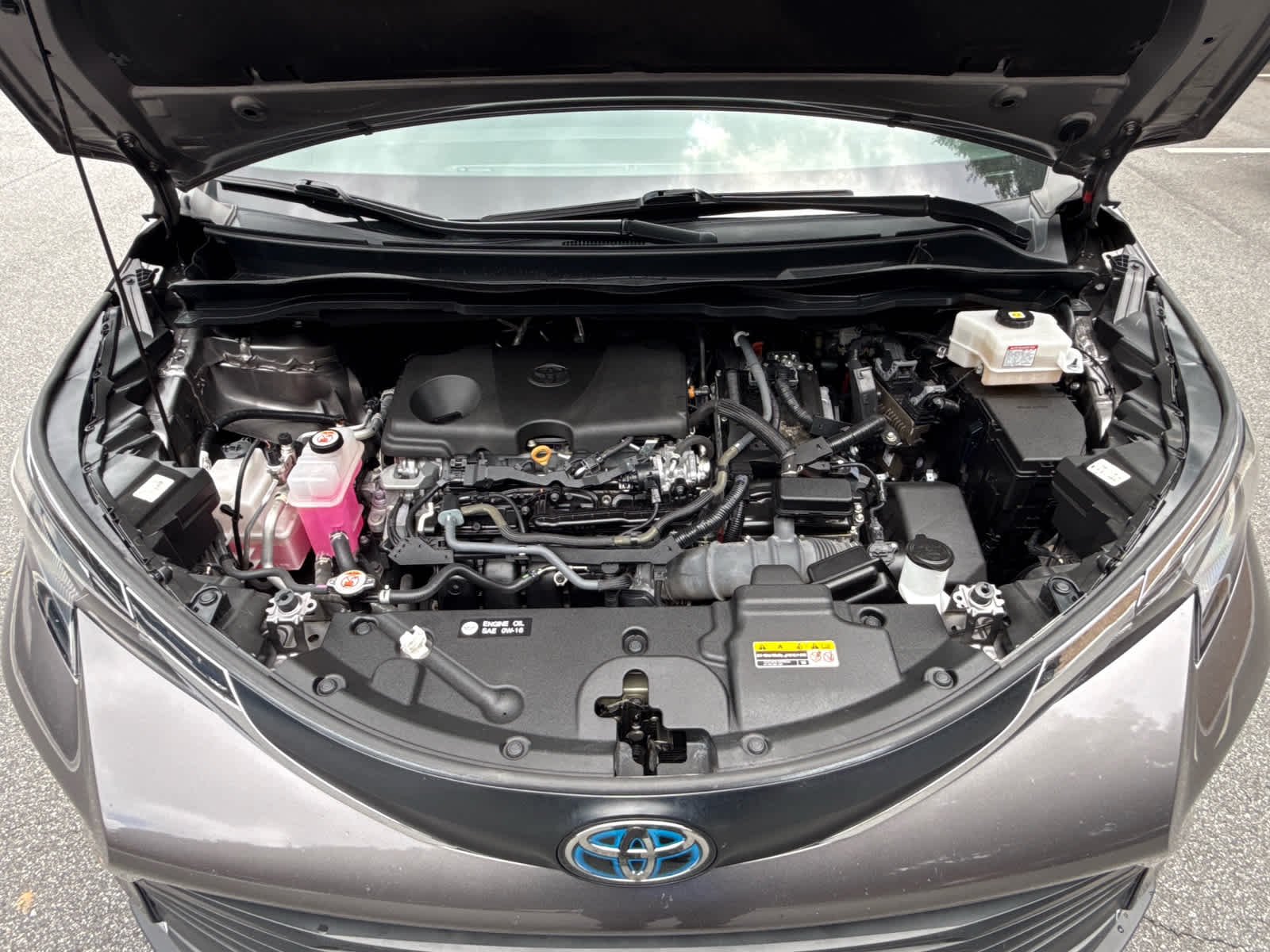 Used 2024 Predawn Gray Mica Toyota XLE image 28