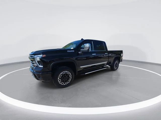 Used 2024 Black Chevrolet High Country image 4