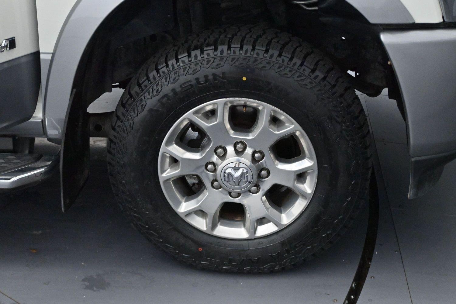 Used 2021 Pearl White Ram Laramie image 35