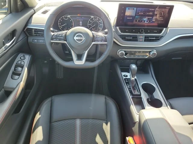 New 2026 Pearl White TriCoat / Super Black Two-tone Nissan SR image 16