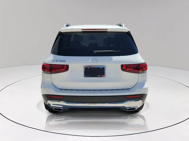 Used 2023 White Mercedes-Benz GLB 250 image 5