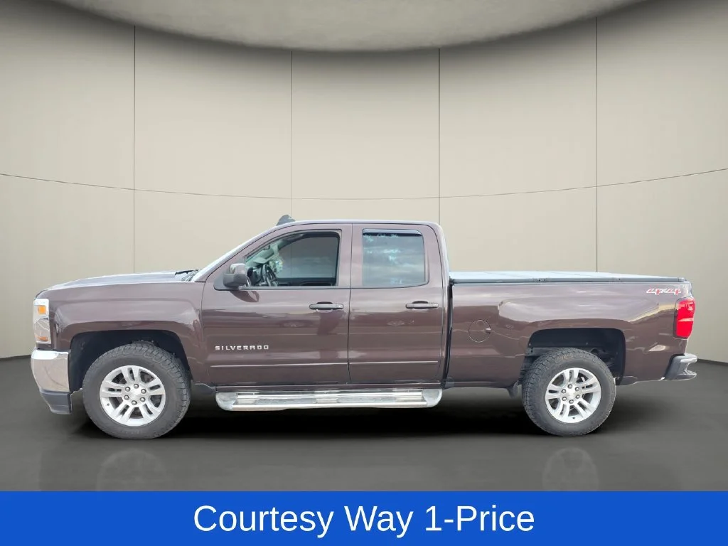 Used 2016 AUTUMN BRONZE METALLIC Chevrolet LT image 5