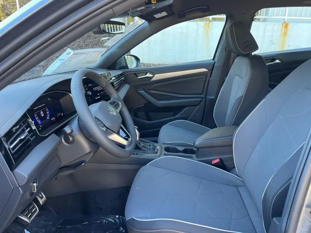 2026 Volkswagen Jetta Sport - Photo 7