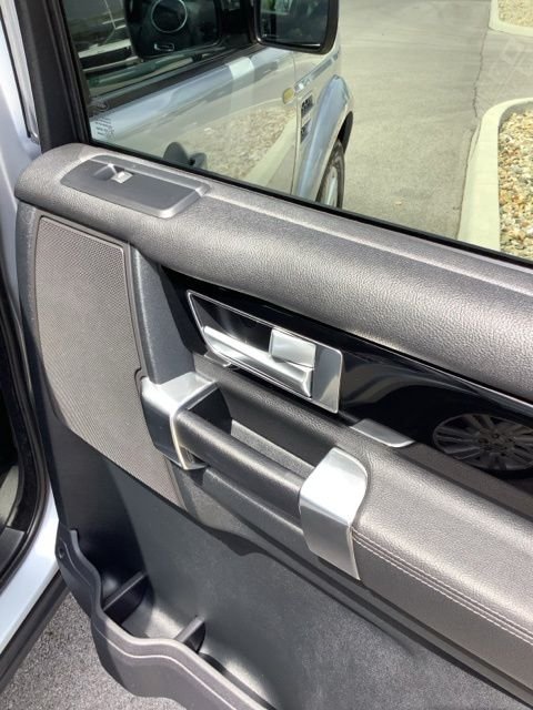 Used 2010 Silver Land Rover HSE image 22