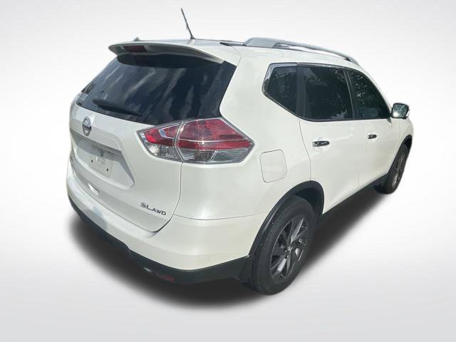 Used 2016 Pearl White Nissan SV image 4