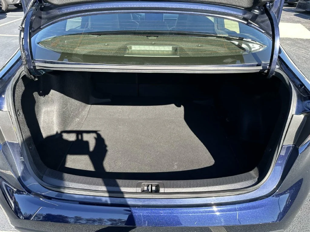 Certified Used 2025  Toyota XLE image 14
