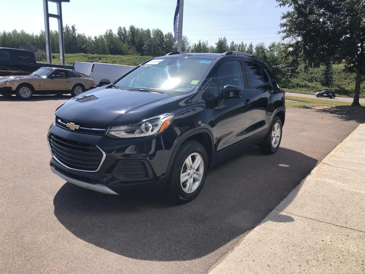 Used 2022 Blue Chevrolet Awd 4dr Lt image 5