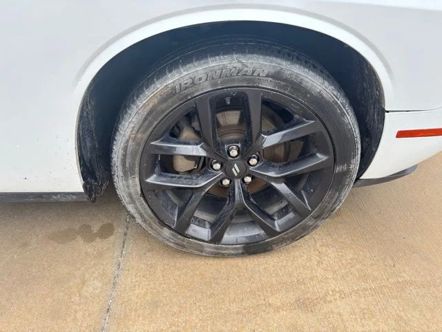 2022 Dodge Challenger SXT - Photo 15