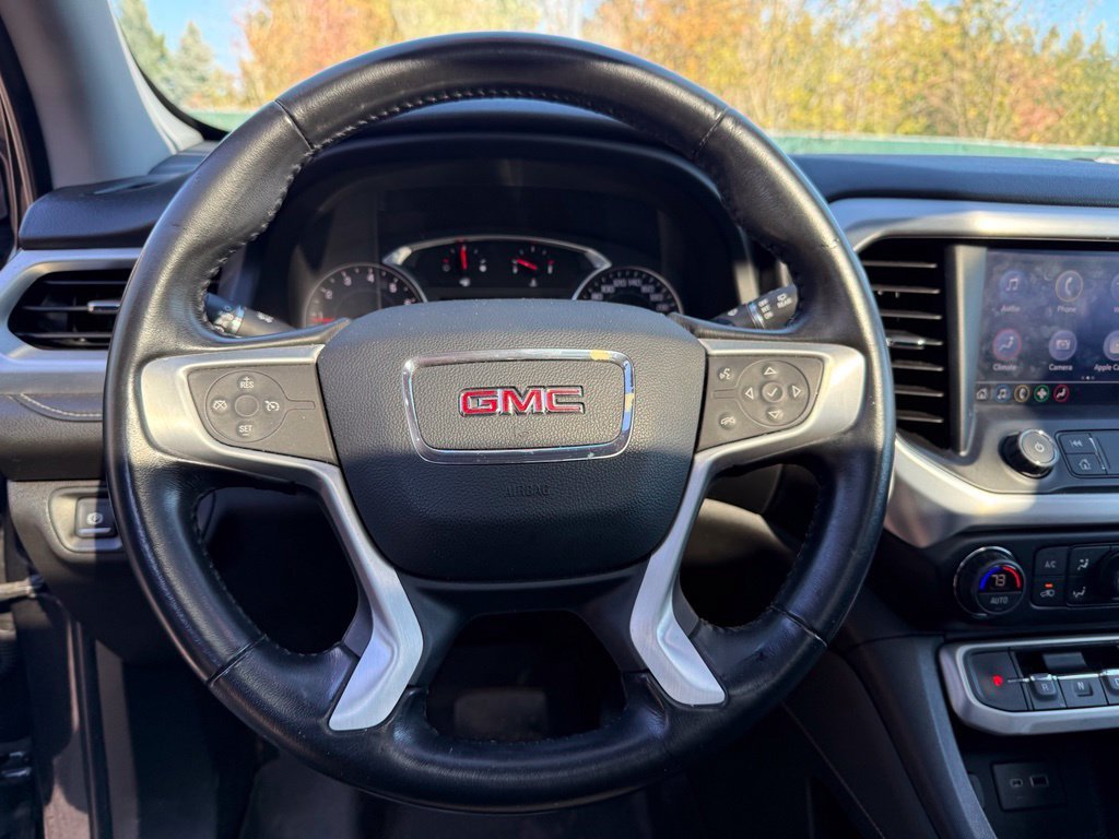 Used 2020 Carbon Black Metallic GMC SLE image 10