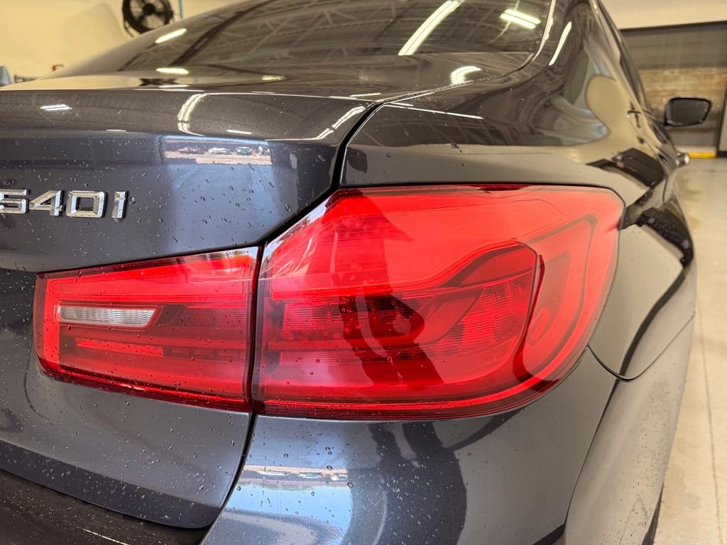 Used 2017 Gray BMW  image 5
