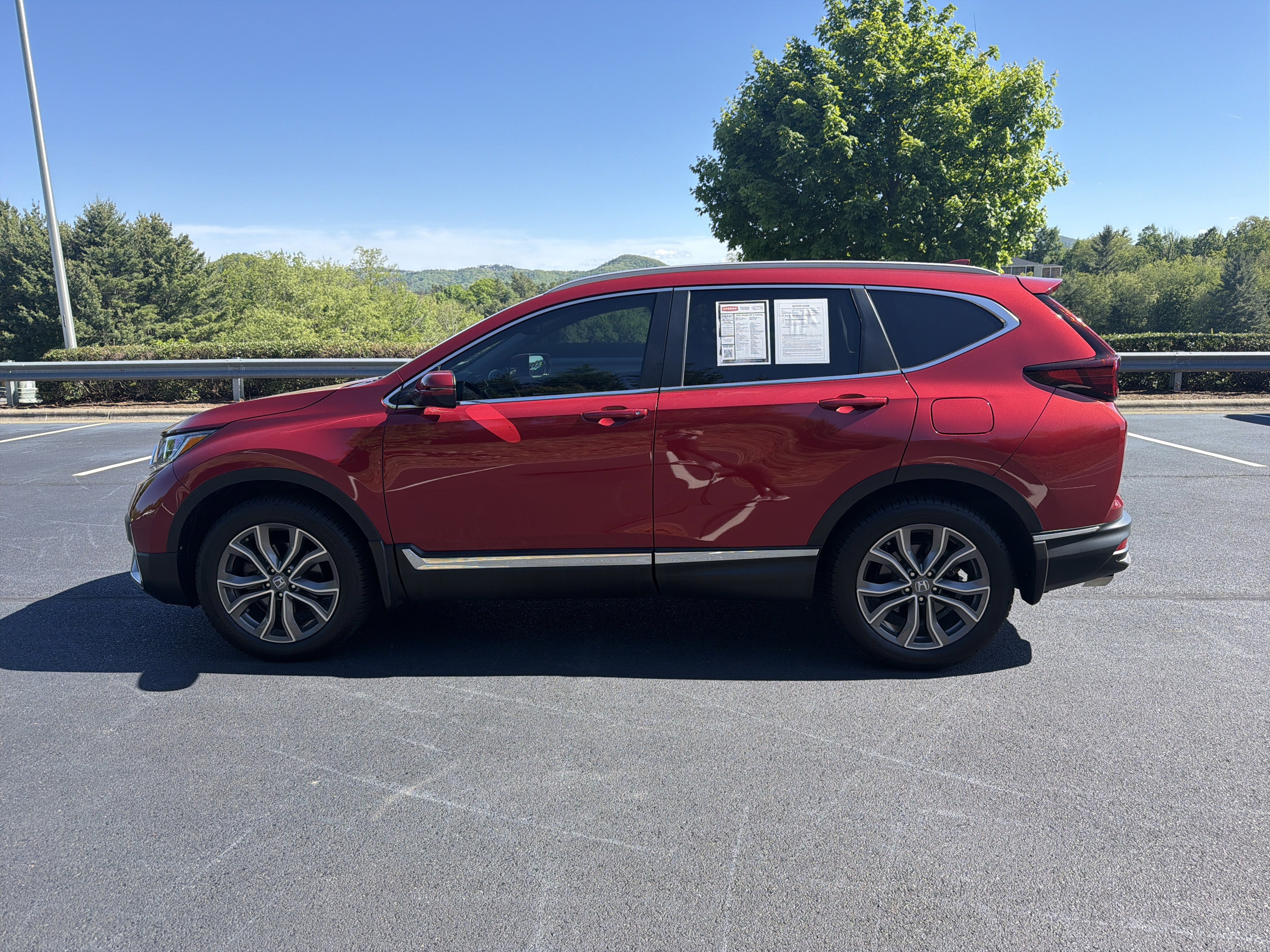 Used 2021 Radiant Red Metallic Honda Touring image 7