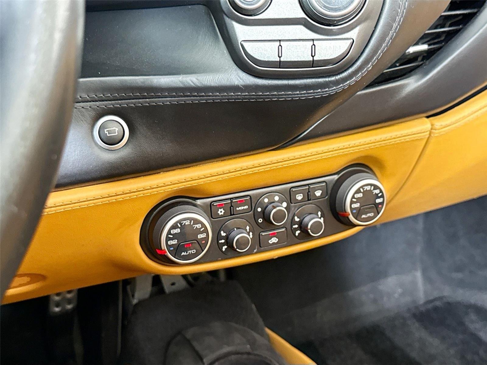 Used 2017 Rossa Corsa Ferrari  image 18