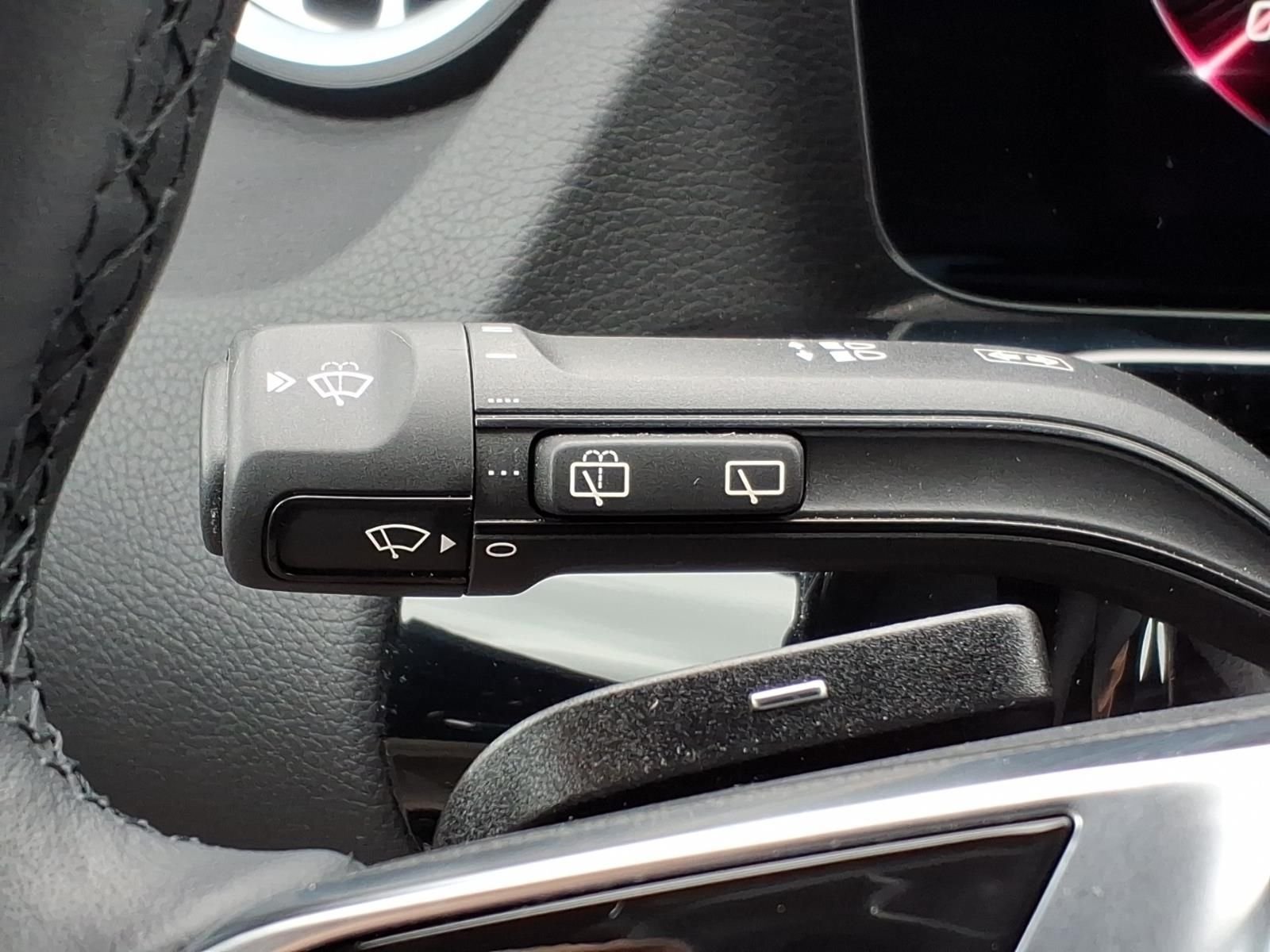 Certified Used 2025  Mercedes-Benz GLA 250 image 26
