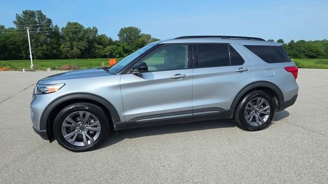 Used 2024 Silver Metallic Ford XLT image 4