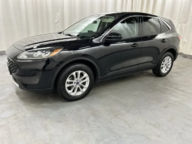 Used 2020 Ford Escape SE with VIN 1FMCU9G62LUA20095 for sale in Waterbury, CT
