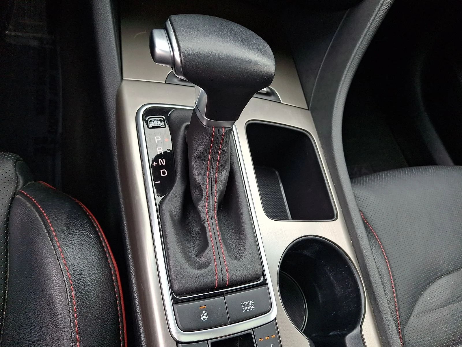 Used 2019 Blue Kia SX image 16