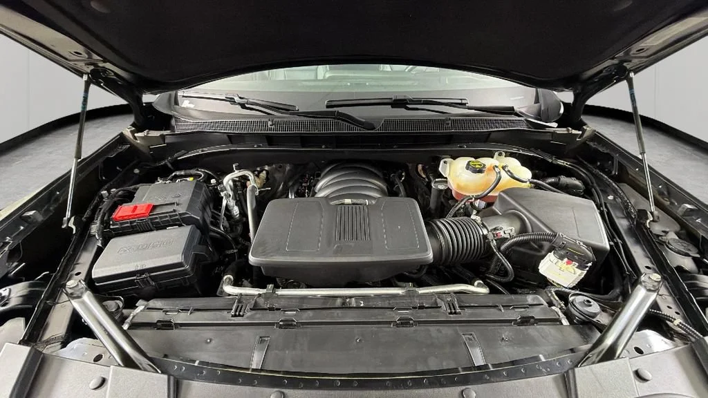 Used 2025 Black Chevrolet Premier image 39