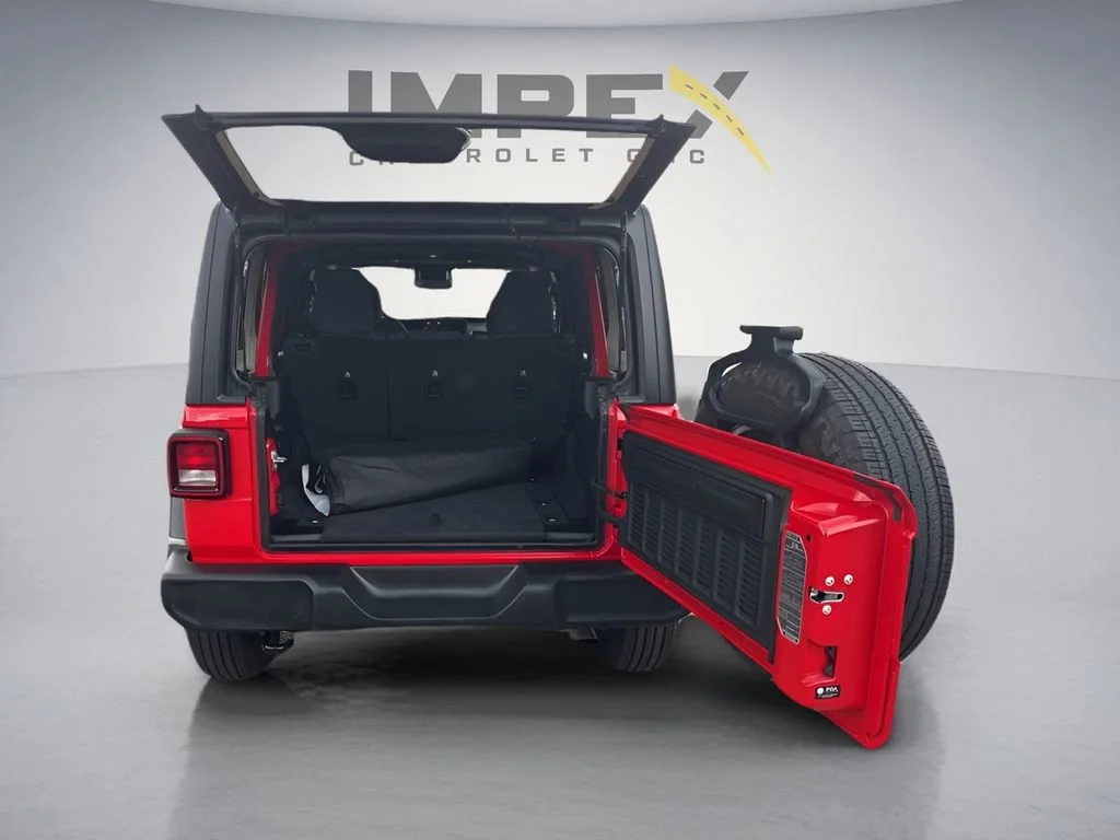 Used 2025 Red Jeep Sport S image 13