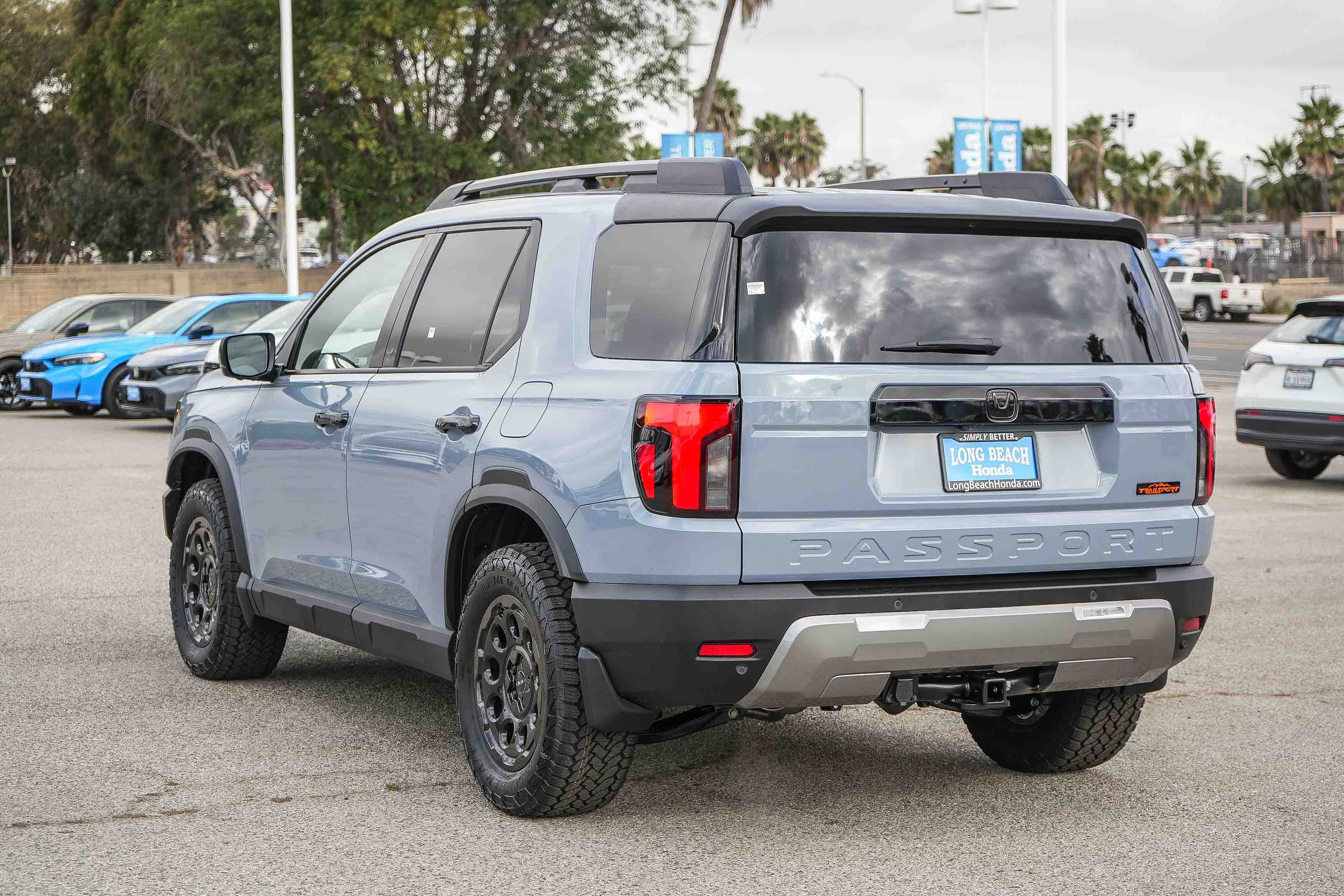 New 2026 Sonic Gray Pearl Honda TrailSport Elite Blackout image 8