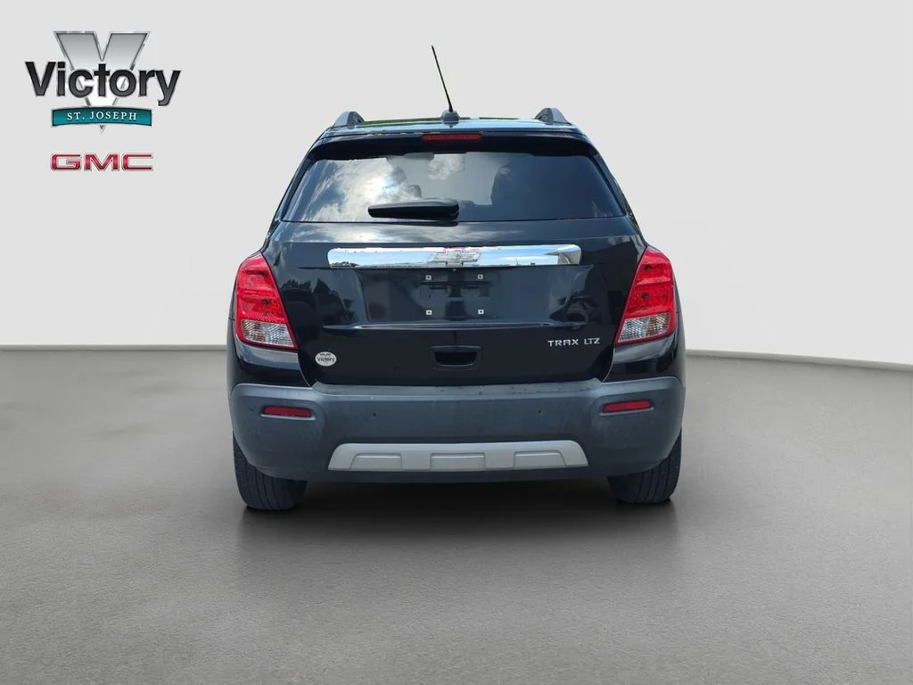 Used 2015 Black Chevrolet LTZ image 16