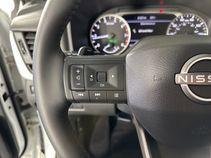 New 2025 Everest White Pearl Nissan SV image 16