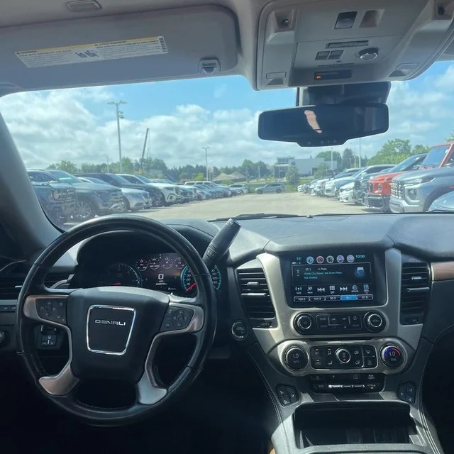Used 2020 Onyx Black GMC Denali image 9